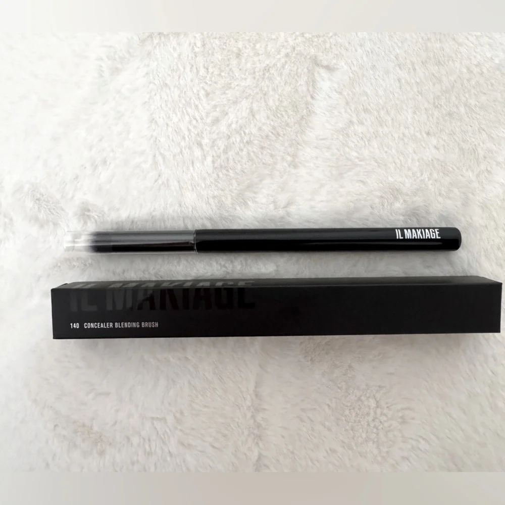 Il Makiage Concealer Blending Brush - NIB